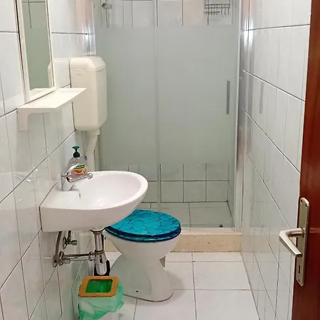 Bulovic Bozo Ap1 Apartmán *