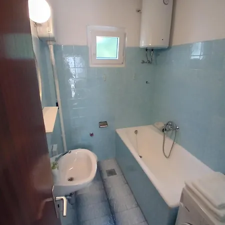 Bulovic Bozo Ap1 * Podglavica